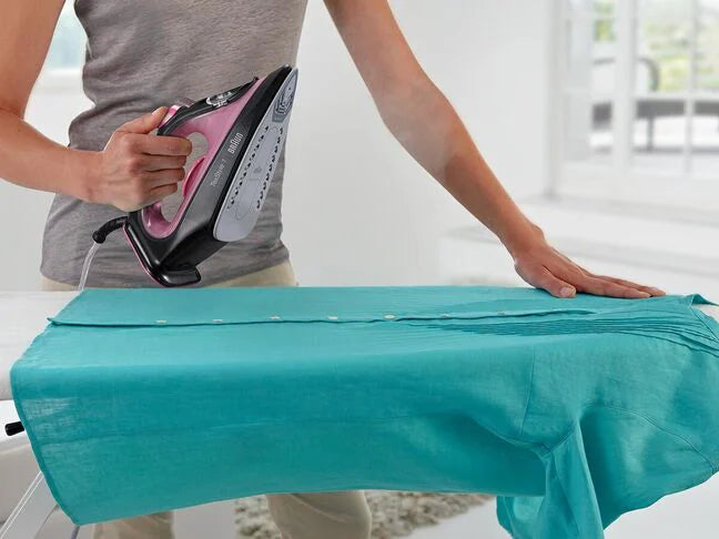 TexStyle 1 Steam Iron SI 1070 Purple/black